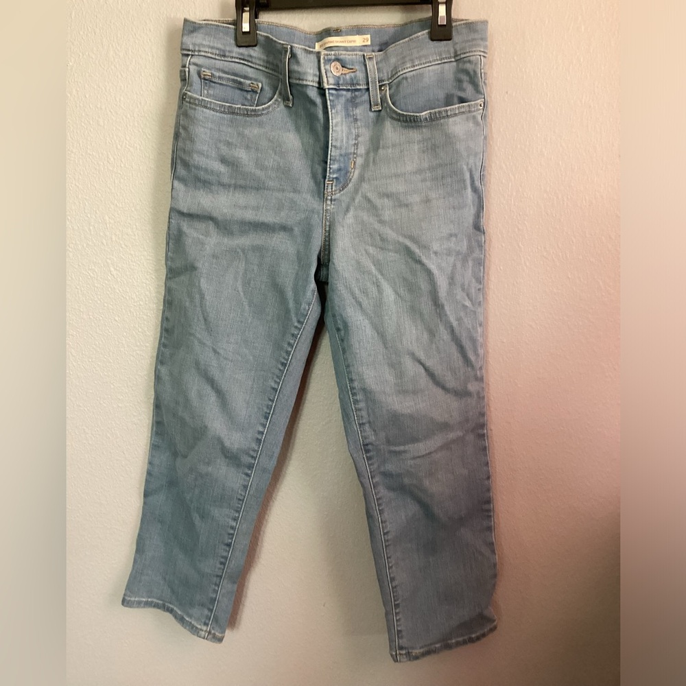 Capri Jeans